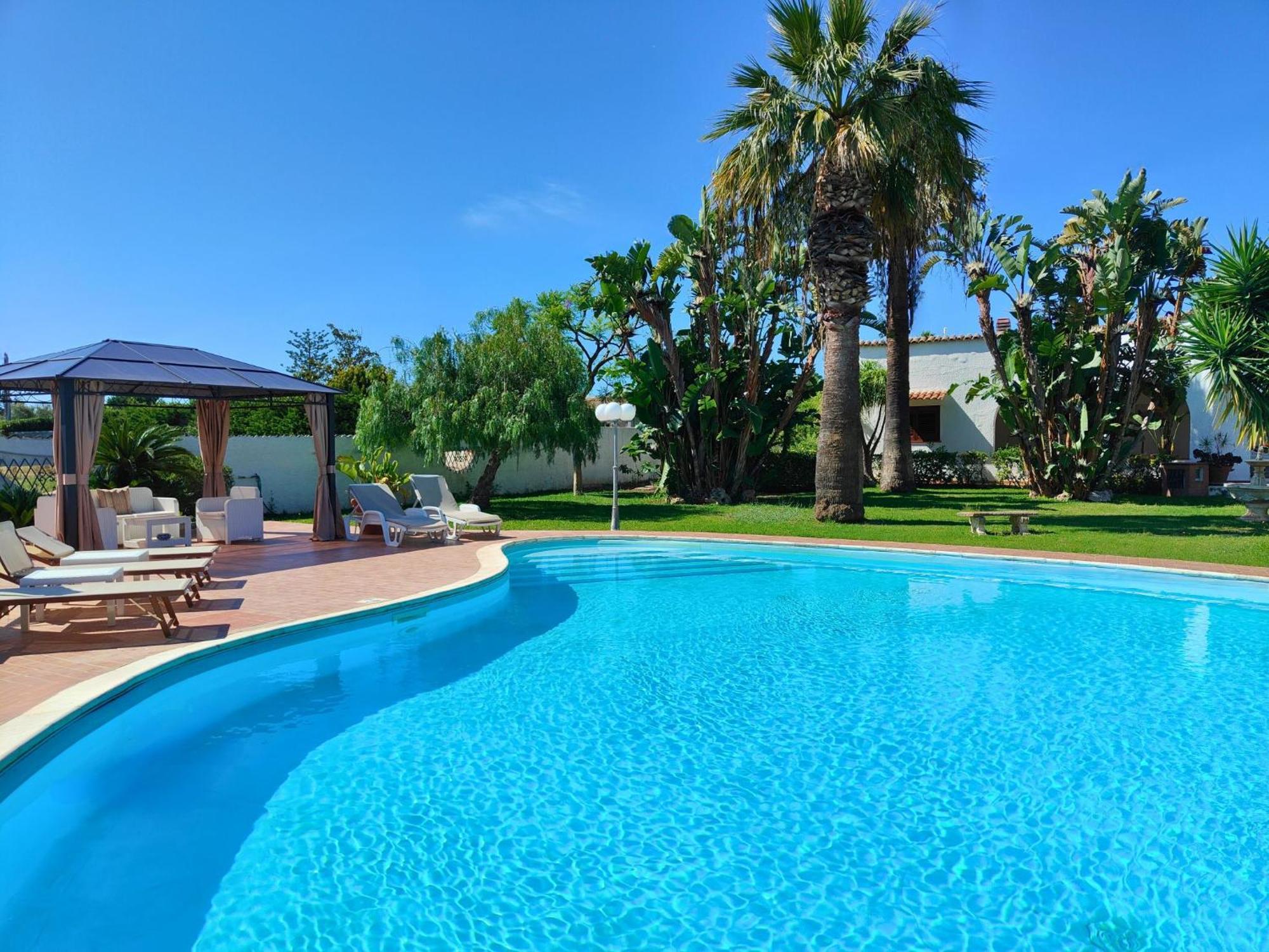 Villa Alfonsa, Fontane Bianche, Siracusa, Private Pool, 10Min From The Beach Екстер'єр фото