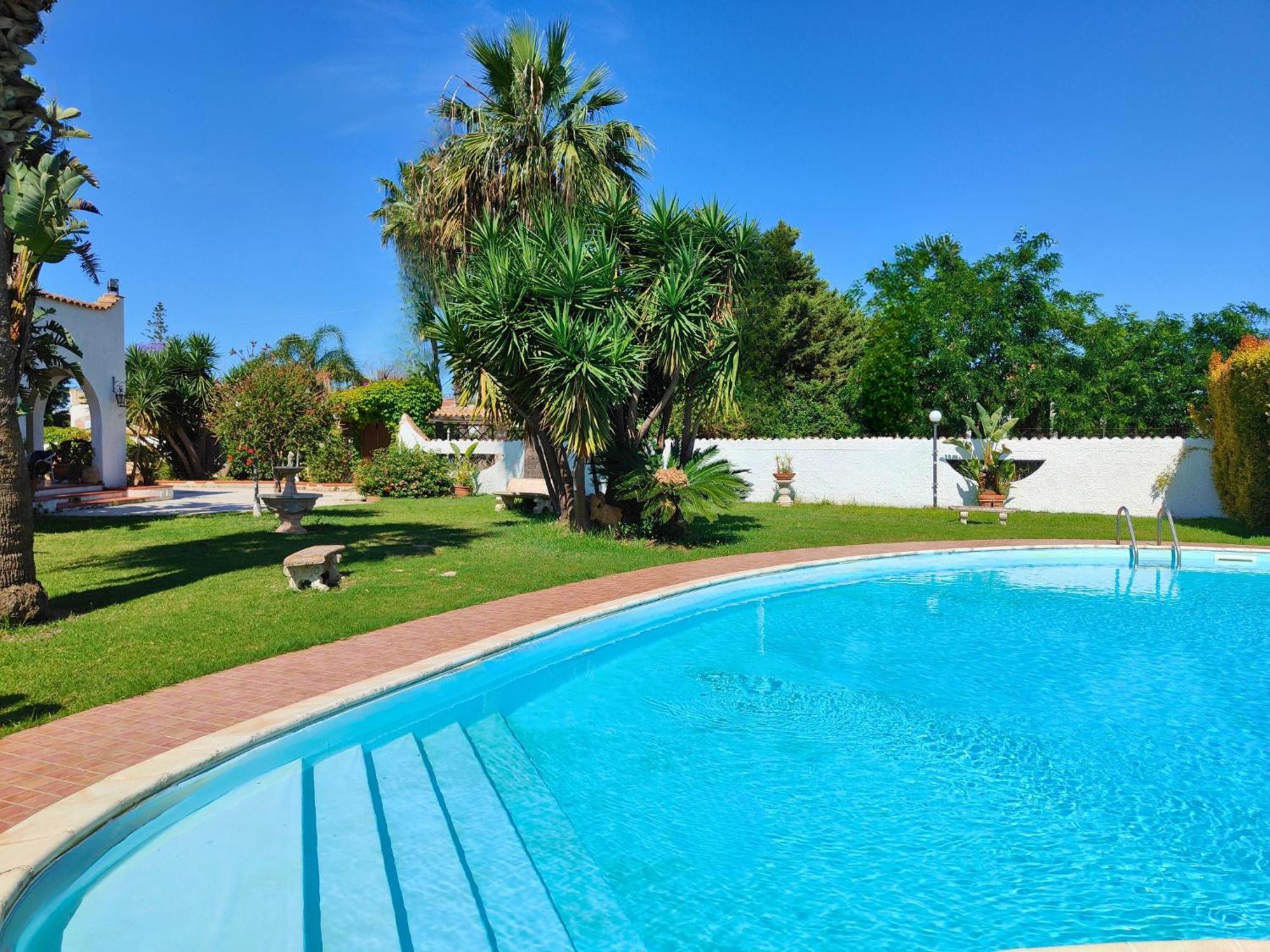 Villa Alfonsa, Fontane Bianche, Siracusa, Private Pool, 10Min From The Beach Екстер'єр фото